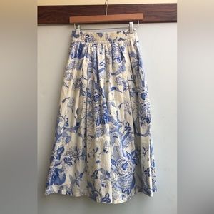 Zara Off White Midi Floral Skirt w/ Pockets!